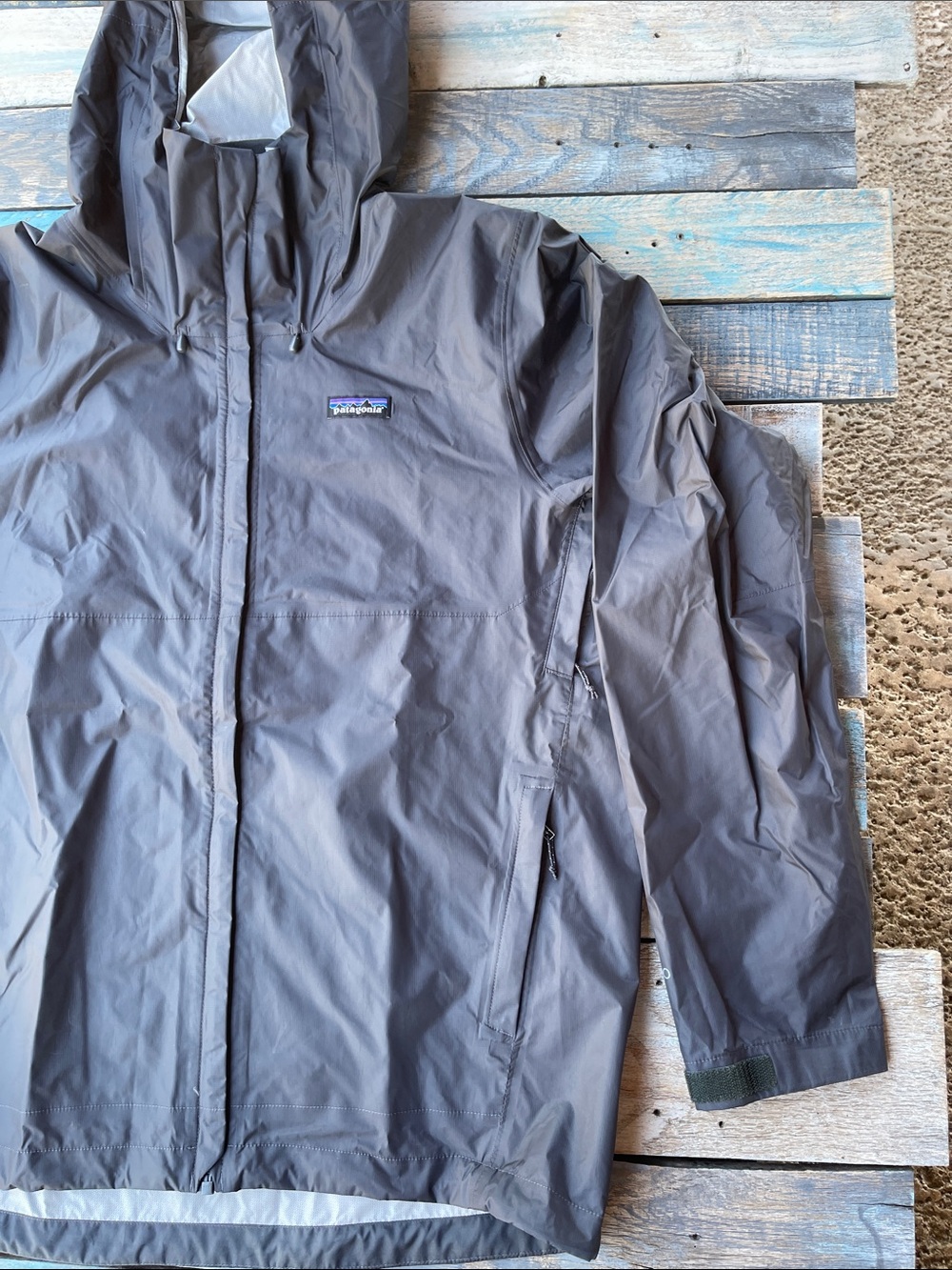 Patagonia h2no Torrent Shell Rain Jacket 8302 Sp 19 Men’s L - Picture 2 of 12